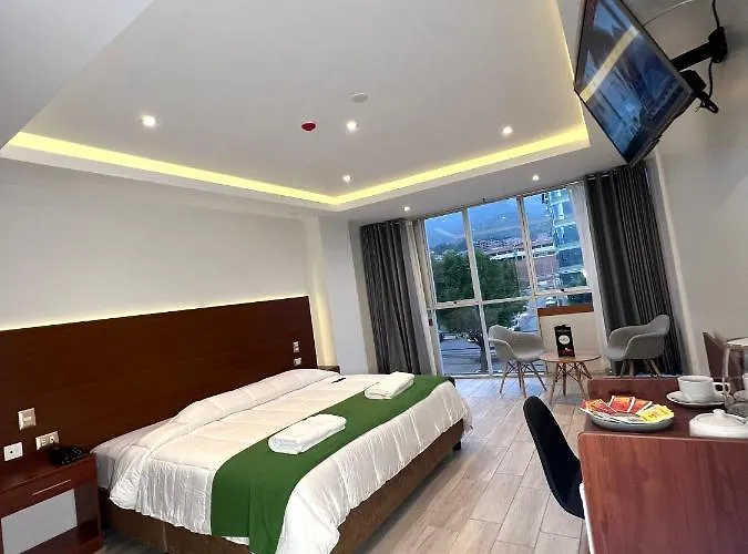 Hotel El Alamo, Ejecutivo Y Cuzco